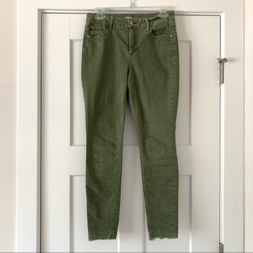Old Navy army green skinny jeans